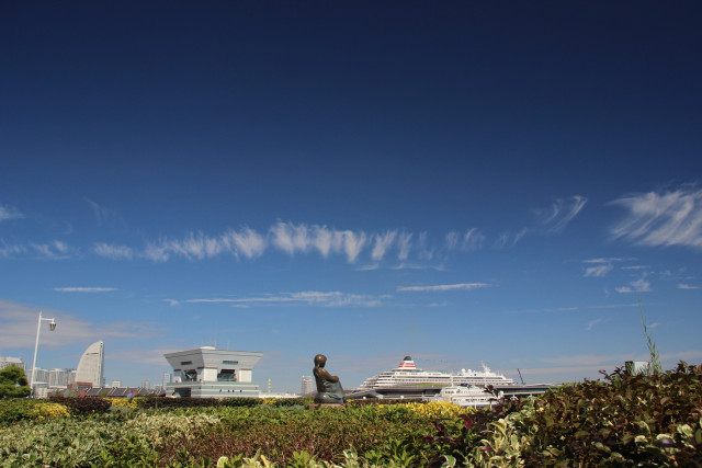 山下公園「青空の下で」